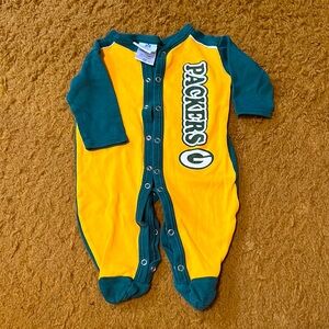 Vintage Green Bay Packers sleep & play